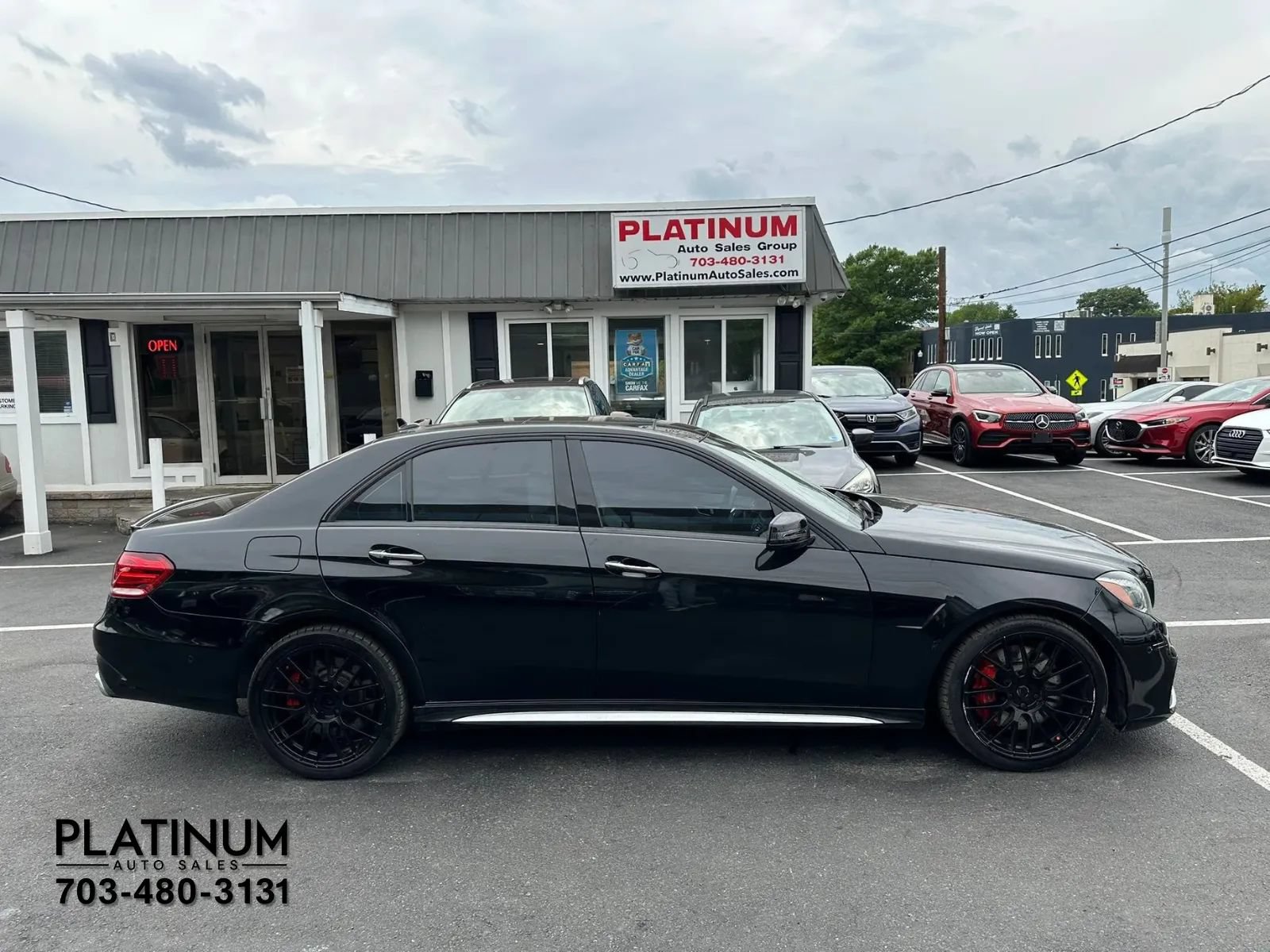 Used 2014 Mercedes-Benz E 63 AMG S-Model image 2
