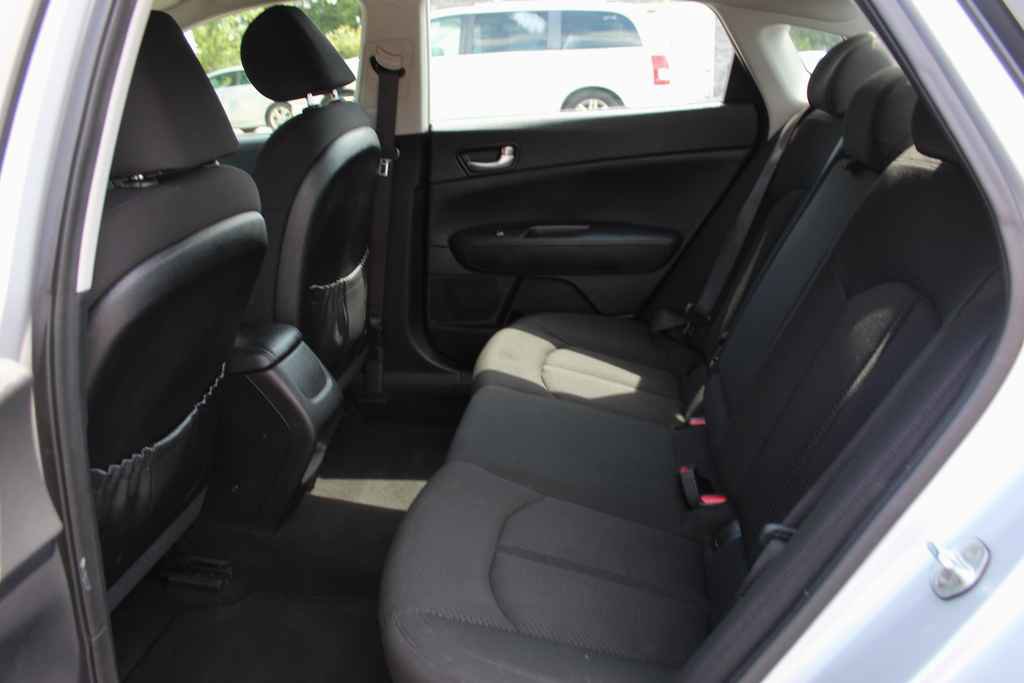Used 2016 Kia Optima LX image 24