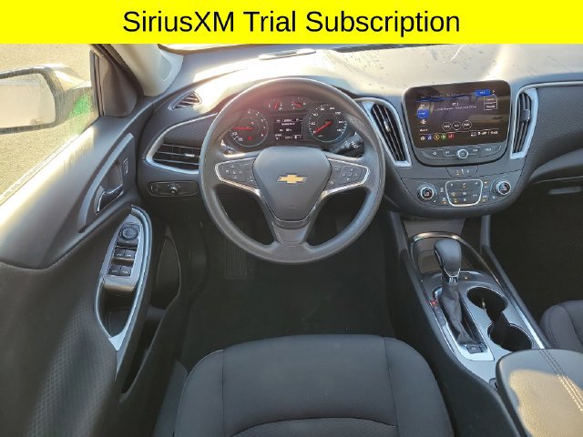 Used 2025 Chevrolet Malibu LT FWD image 9