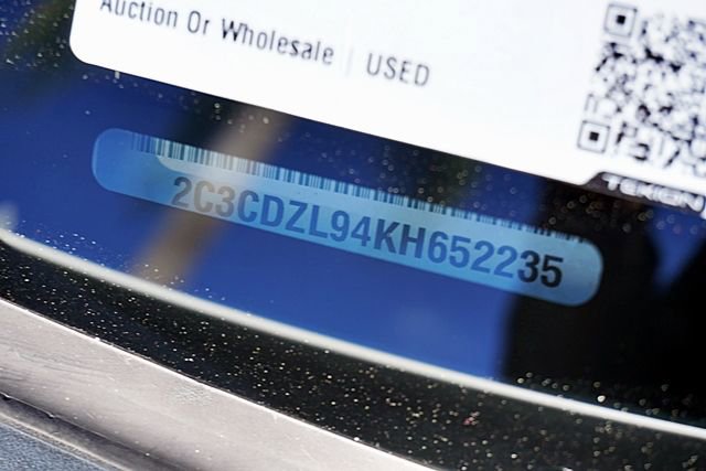 Used 2019 Dodge Challenger SRT Hellcat Redeye image 33