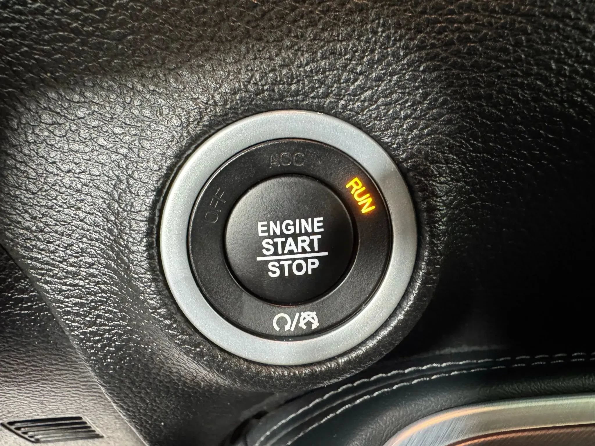 Used 2021 Dodge Challenger R/T Scat Pack RWD image 16
