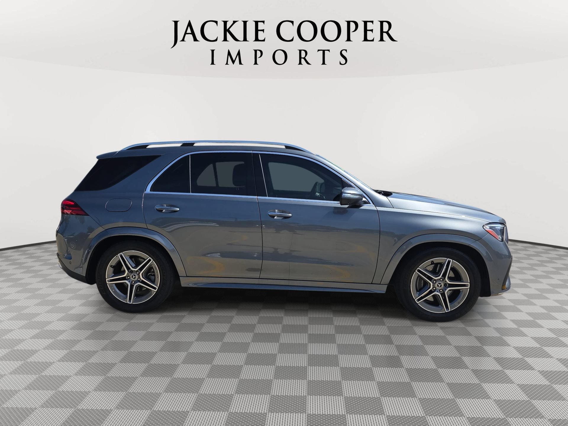 Used 2024 Mercedes-Benz GLE 450 4MATIC image 4