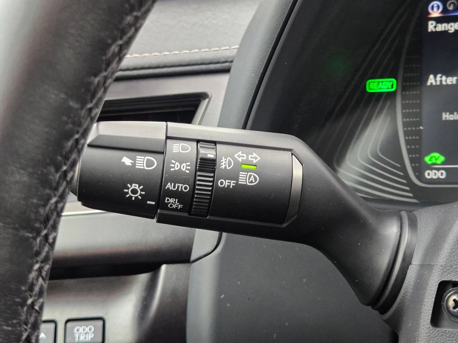 Used 2024 Lexus UX 250h F Sport FWD image 26