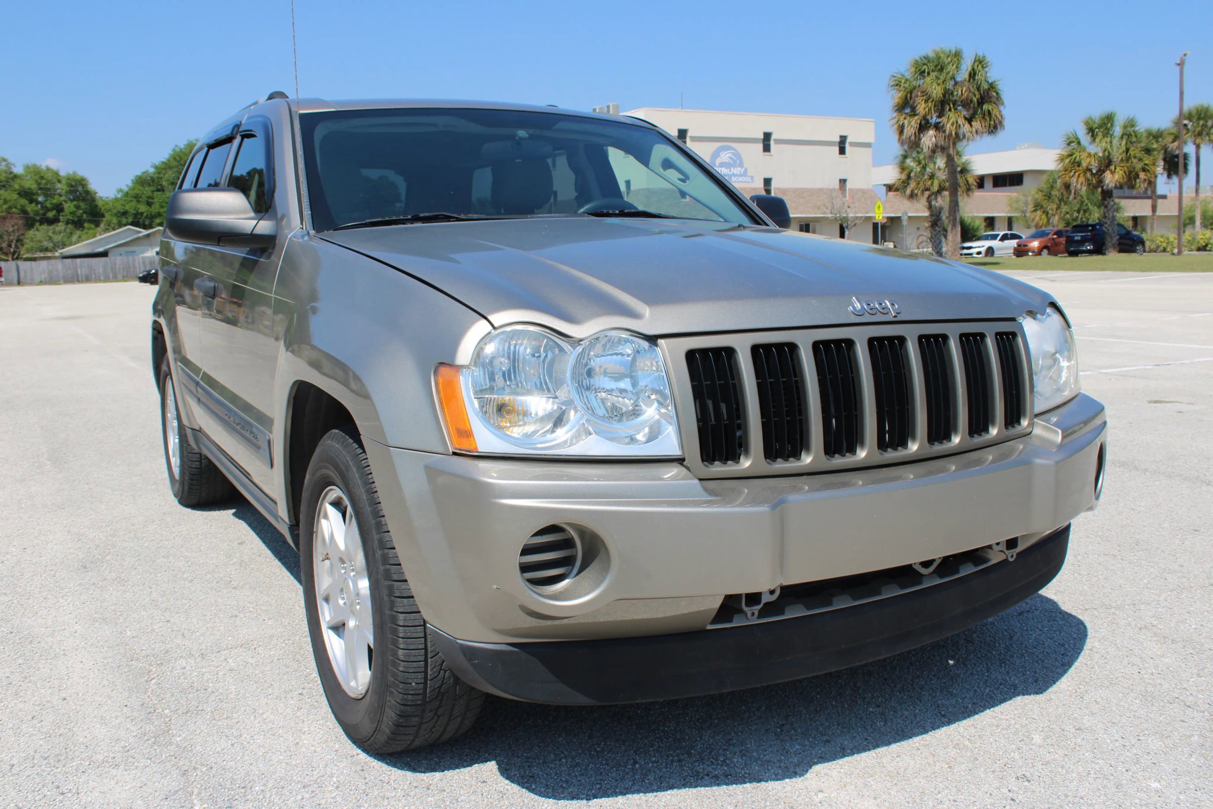 Used 2006 Jeep Grand Cherokee Laredo RWD image 14