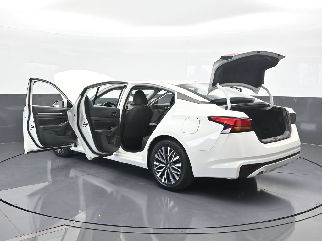 Used 2023 Nissan Altima 2.5 SV FWD image 77