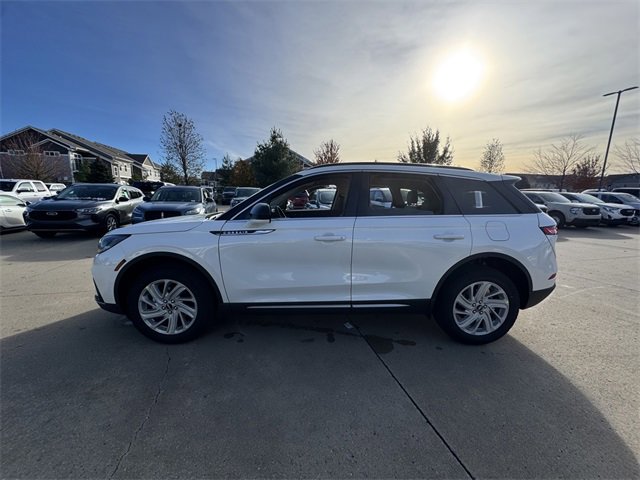 New 2026 Lincoln Corsair Premiere image 6