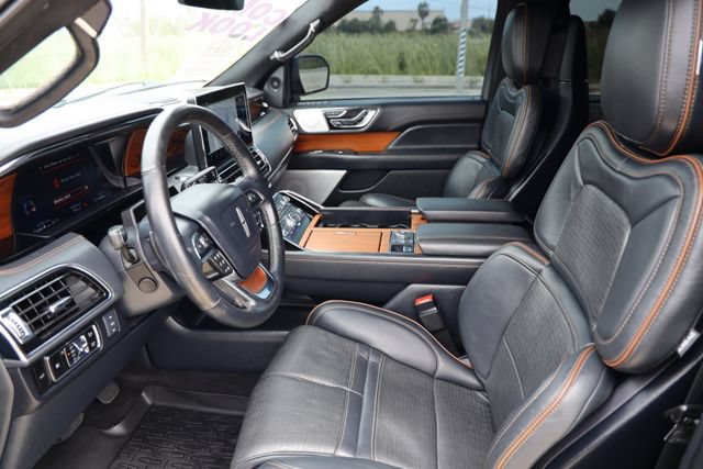 Used 2023 Lincoln Navigator L Black Label AWD/4WD image 10