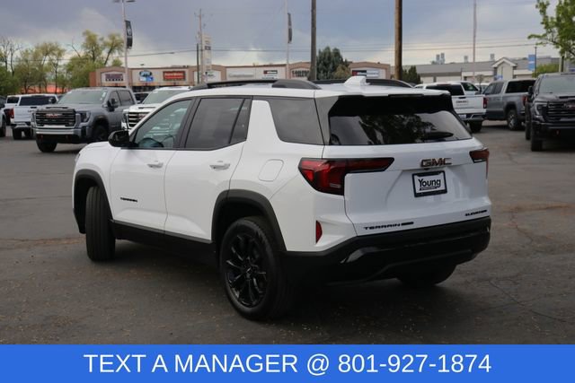 Used 2026 GMC Terrain Elevation w/ Elevation Premium Package image 4