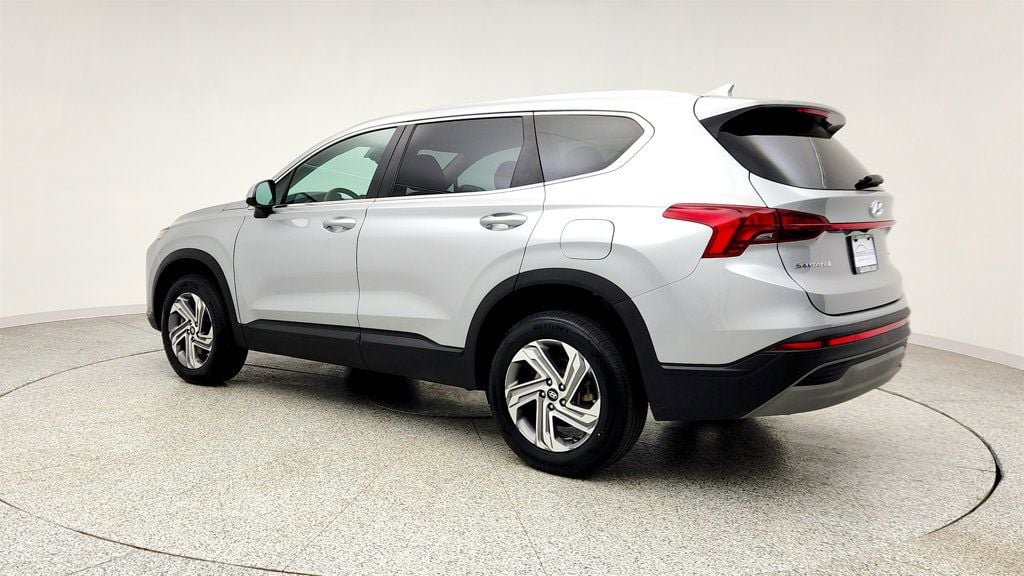 Used 2023 Hyundai Santa Fe SE image 7