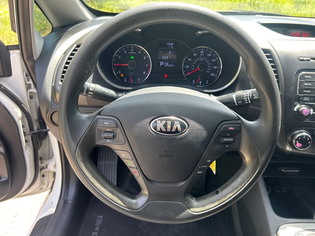 Used 2016 Kia Forte LX FWD image 9