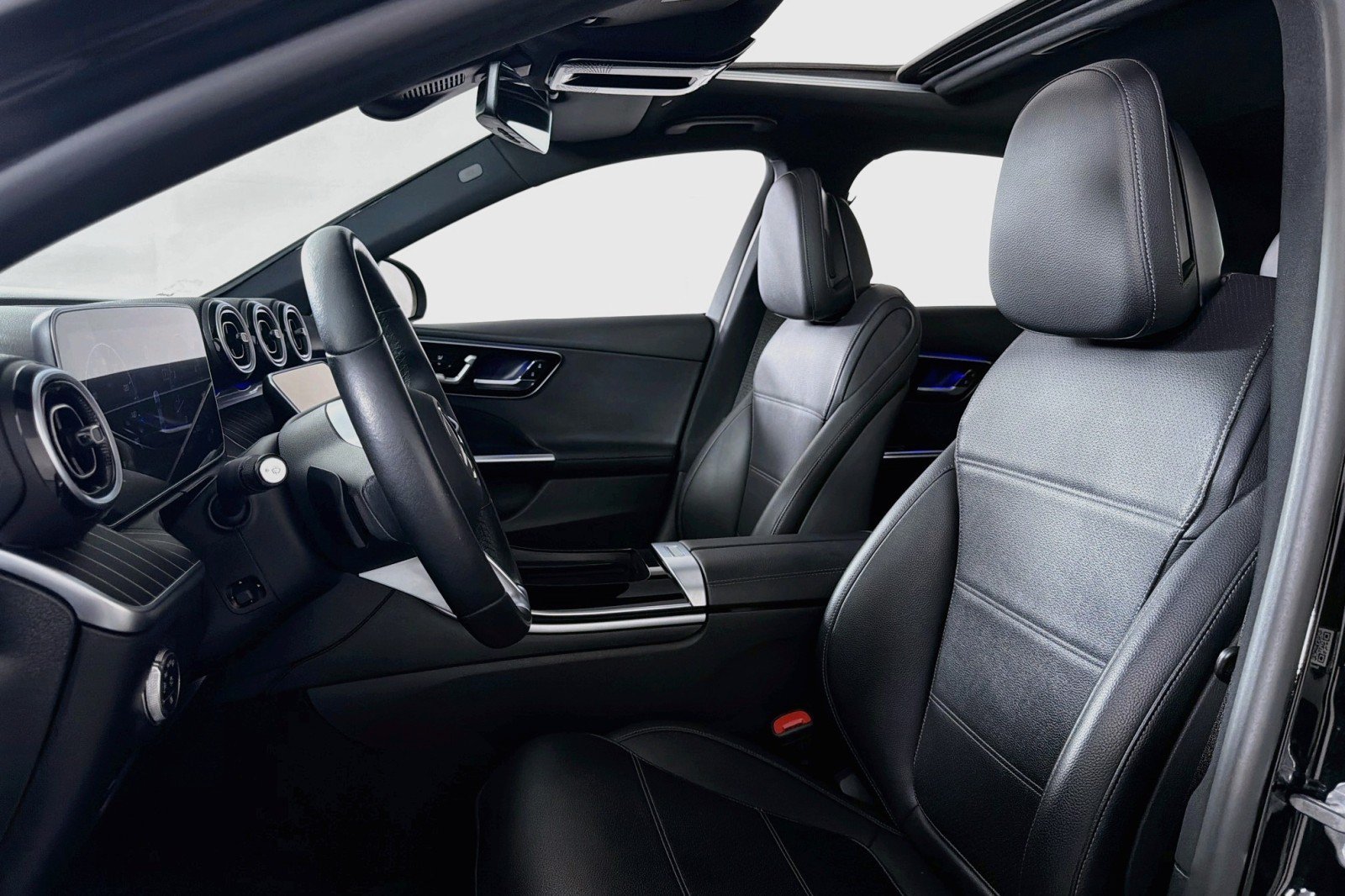 Used 2022 Mercedes-Benz C 300 Sedan image 17
