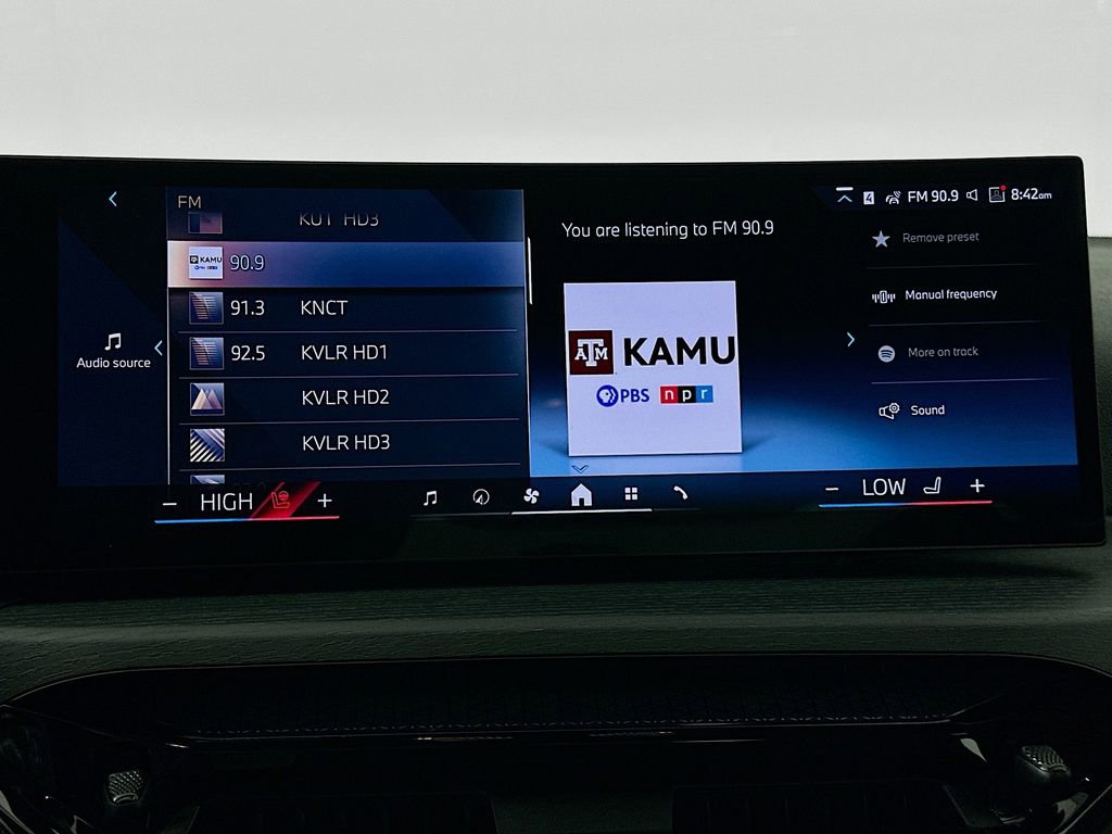 Used 2026 BMW 230i 230i w/ Premium Package image 11