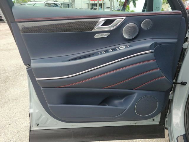 Used 2025 Genesis GV80 3.5T e-SC image 25