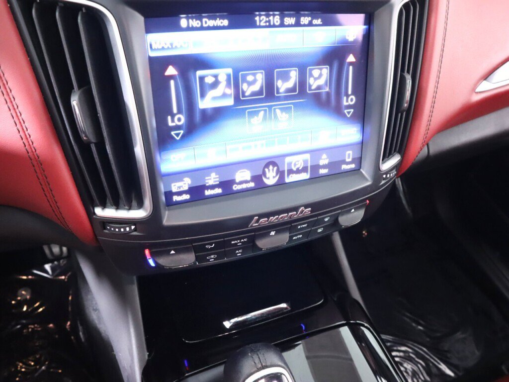 Used 2018 Maserati Levante GranSport AWD/4WD image 15