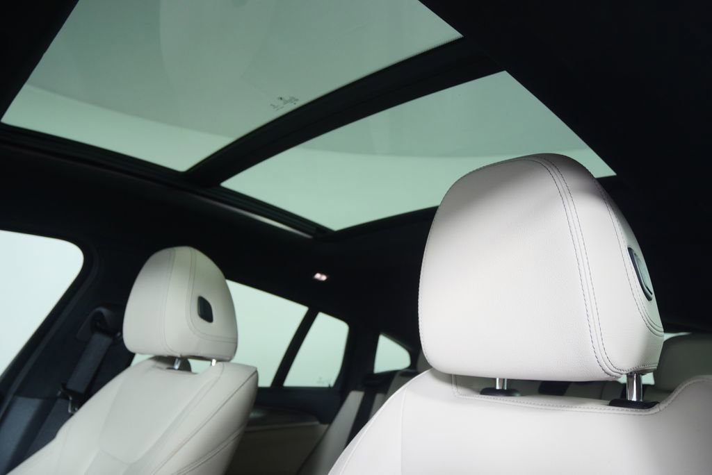 Used 2020 BMW X4 xDrive30i w/ M Sport Package 2 image 11