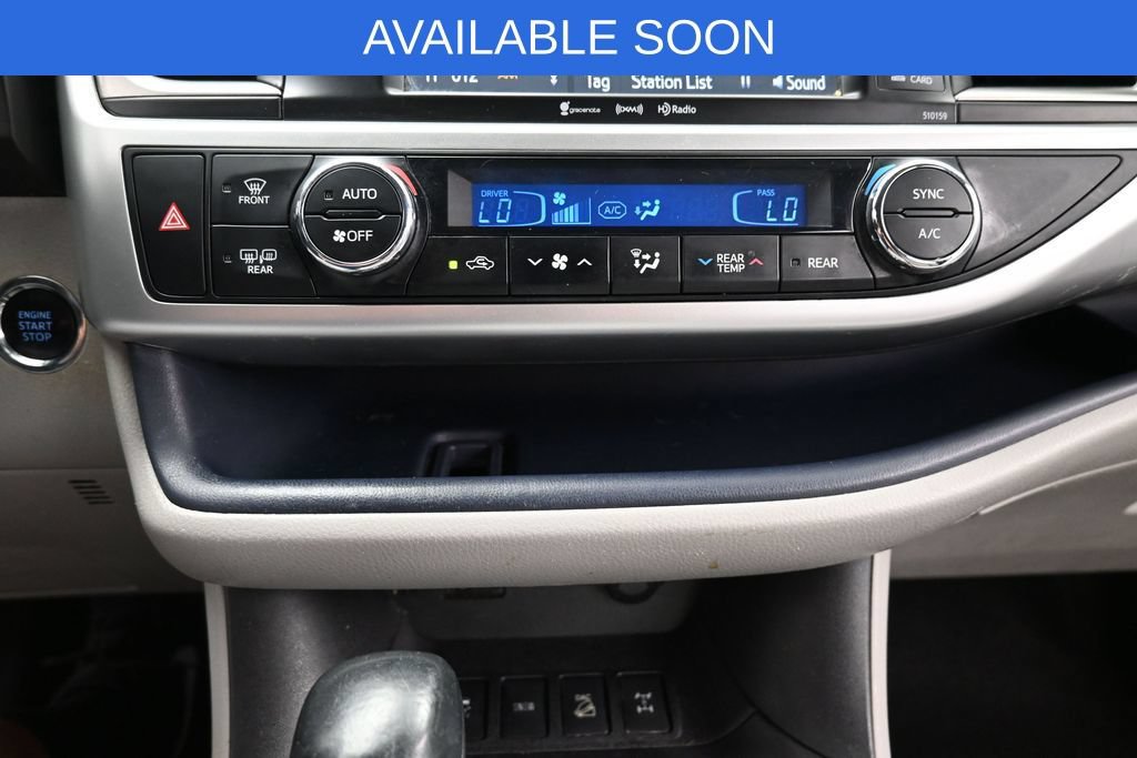 Used 2016 Toyota Highlander XLE AWD/4WD image 22