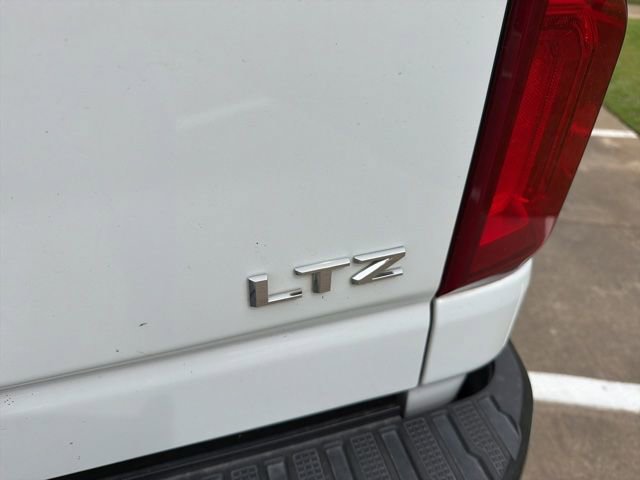 Used 2022 Chevrolet Silverado 2500 LTZ w/ LTZ Convenience Package AWD/4WD image 7