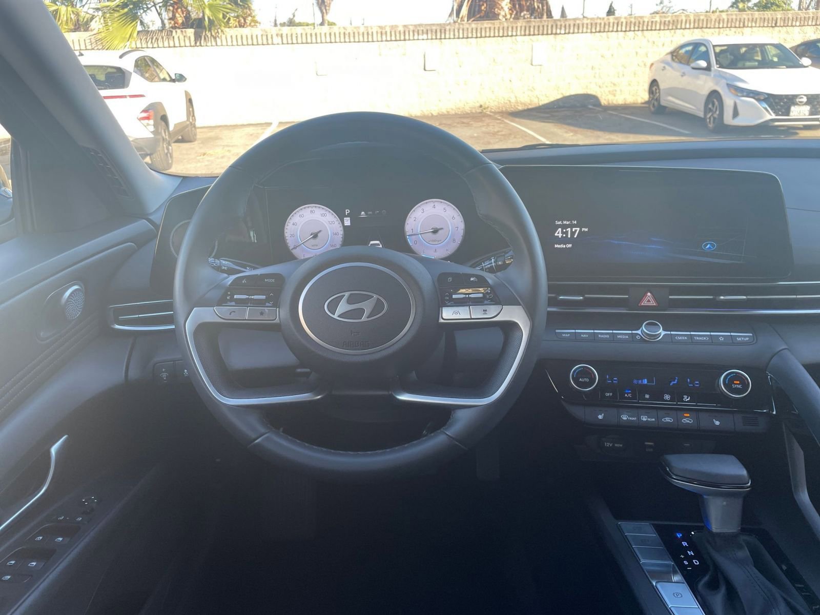 Used 2025 Hyundai Elantra SEL image 36