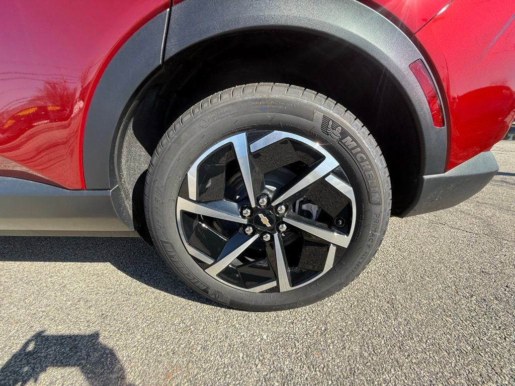 New 2026 Chevrolet Equinox EV LT AWD/4WD image 32