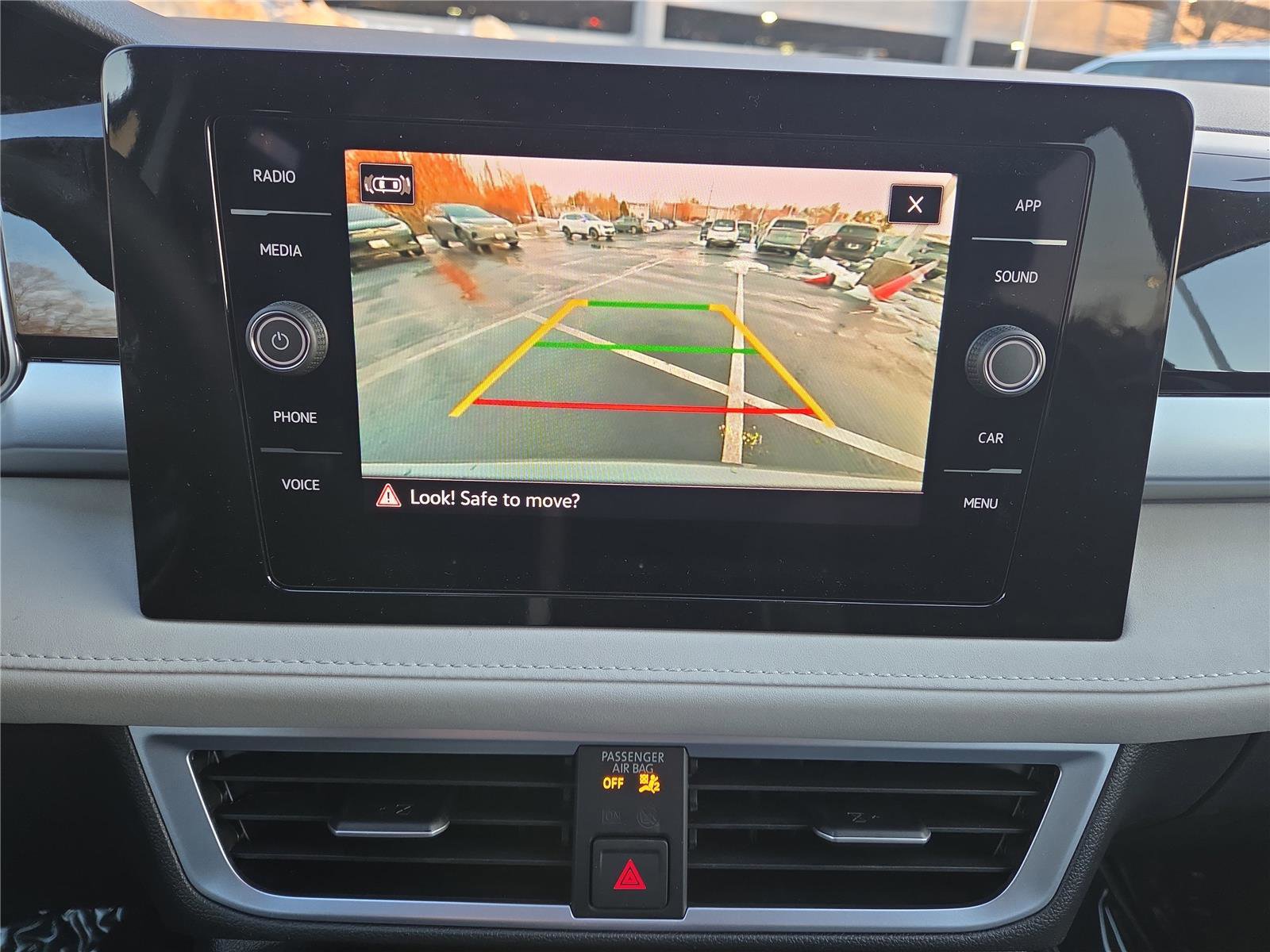 New 2026 Volkswagen Taos SE image 20