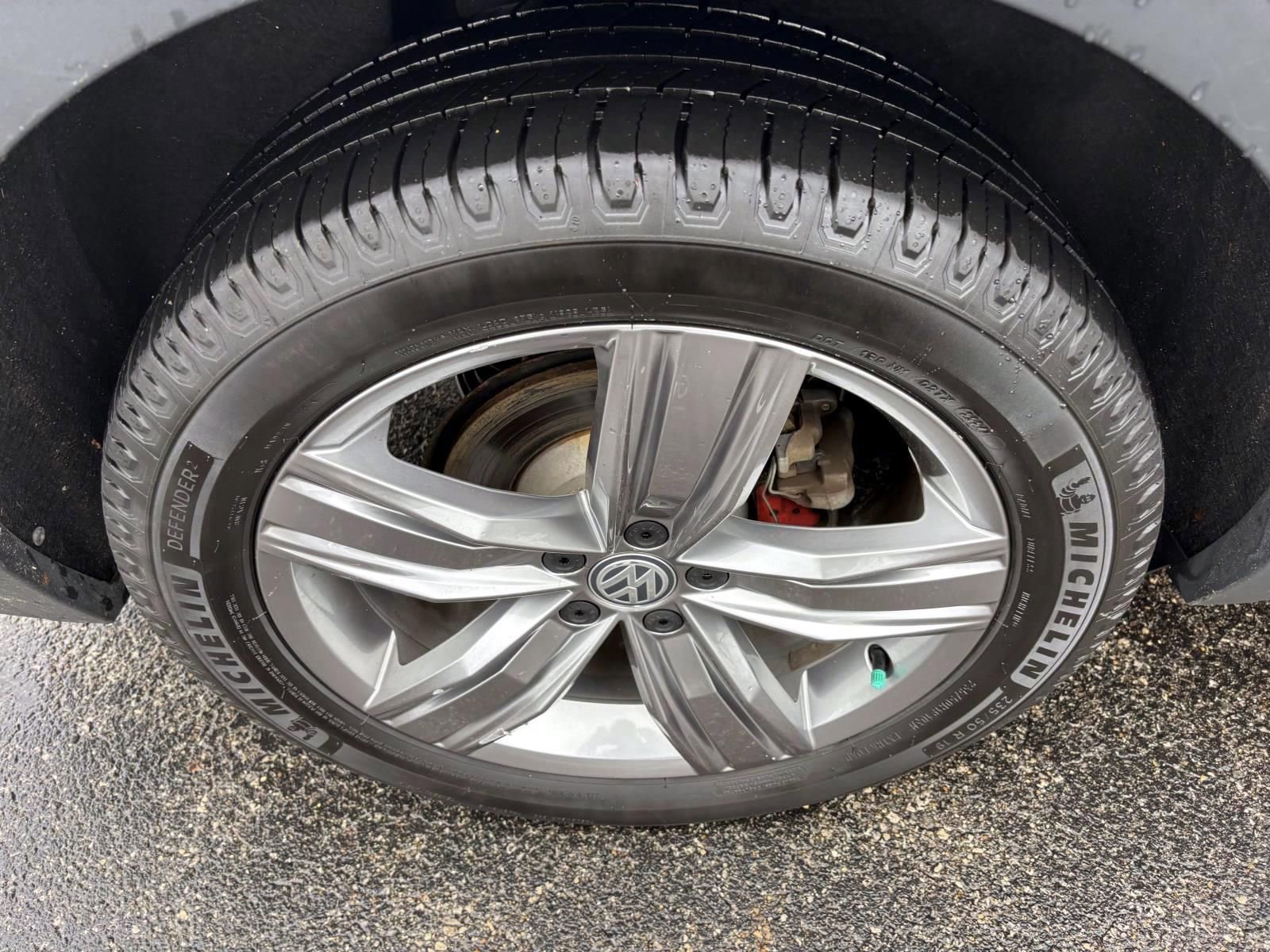 Used 2021 Volkswagen Tiguan SEL image 10