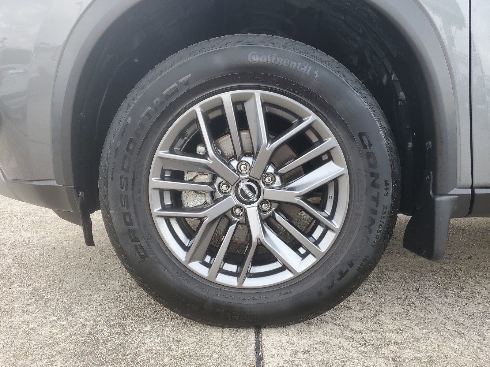 Used 2023 Nissan Rogue S image 7