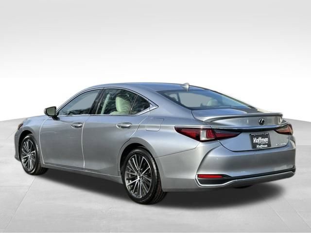 Certified 2024 Lexus ES 300h w/ Luxury Package image 5