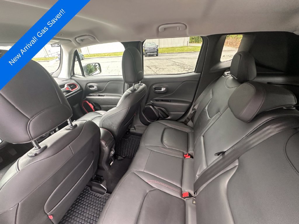Used 2020 Jeep Renegade Trailhawk w/ Premium Leather Group AWD/4WD image 21