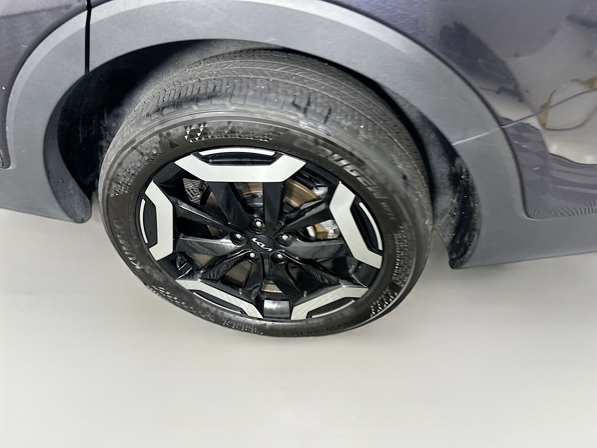 Used 2025 Kia Telluride S image 11