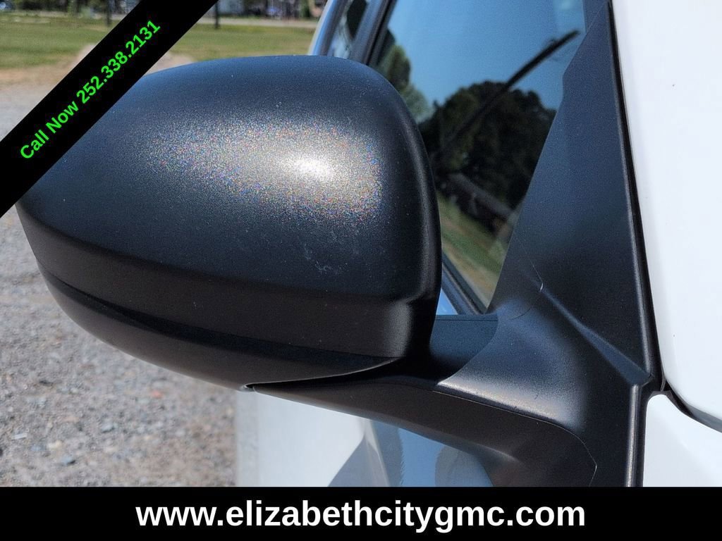 Used 2025 Nissan Altima 2.5 SV FWD image 10