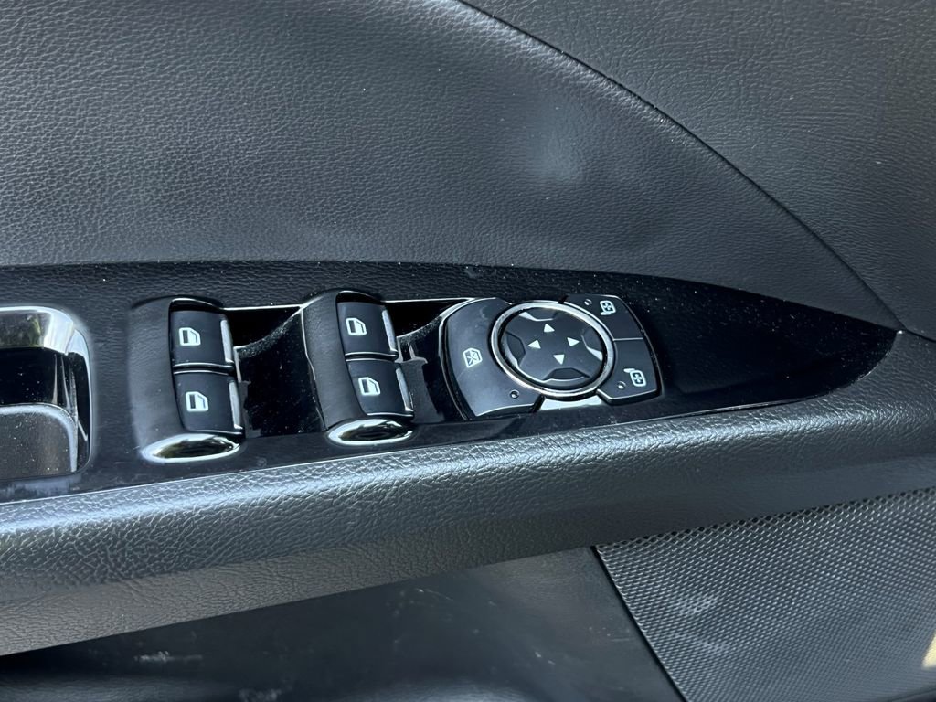 Used 2014 Ford Fusion SE w/ Equipment Group 202A image 15