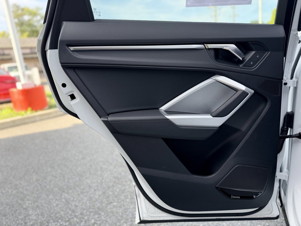 Certified 2024 Audi Q3 2.0T Premium Plus image 16