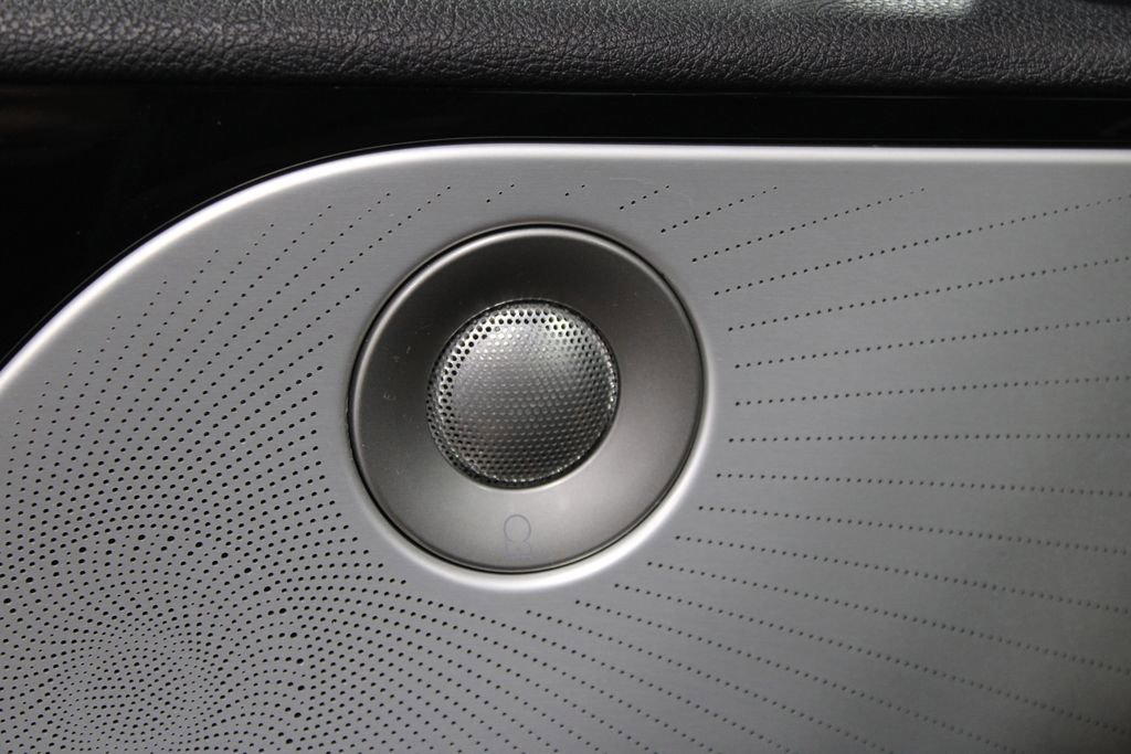 Used 2022 Lincoln Aviator Black Label w/ Class IV Trailer Tow Package image 43