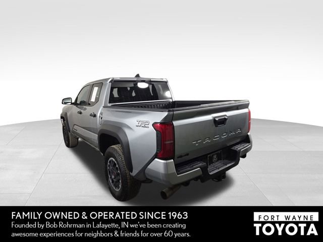Used 2024 Toyota Tacoma TRD Off-Road AWD/4WD image 9
