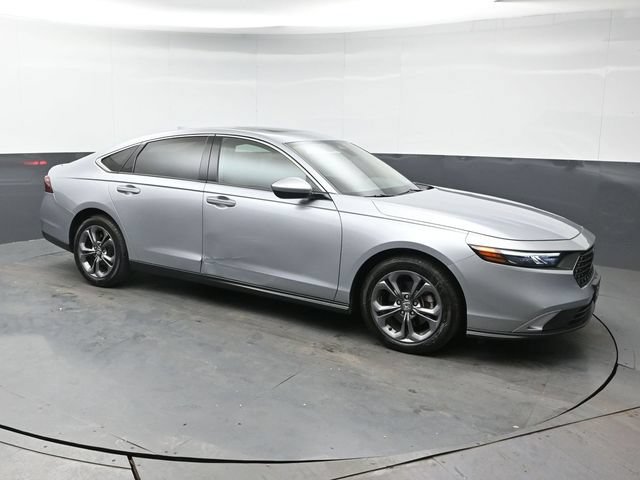 Used 2023 Honda Accord EX image 7