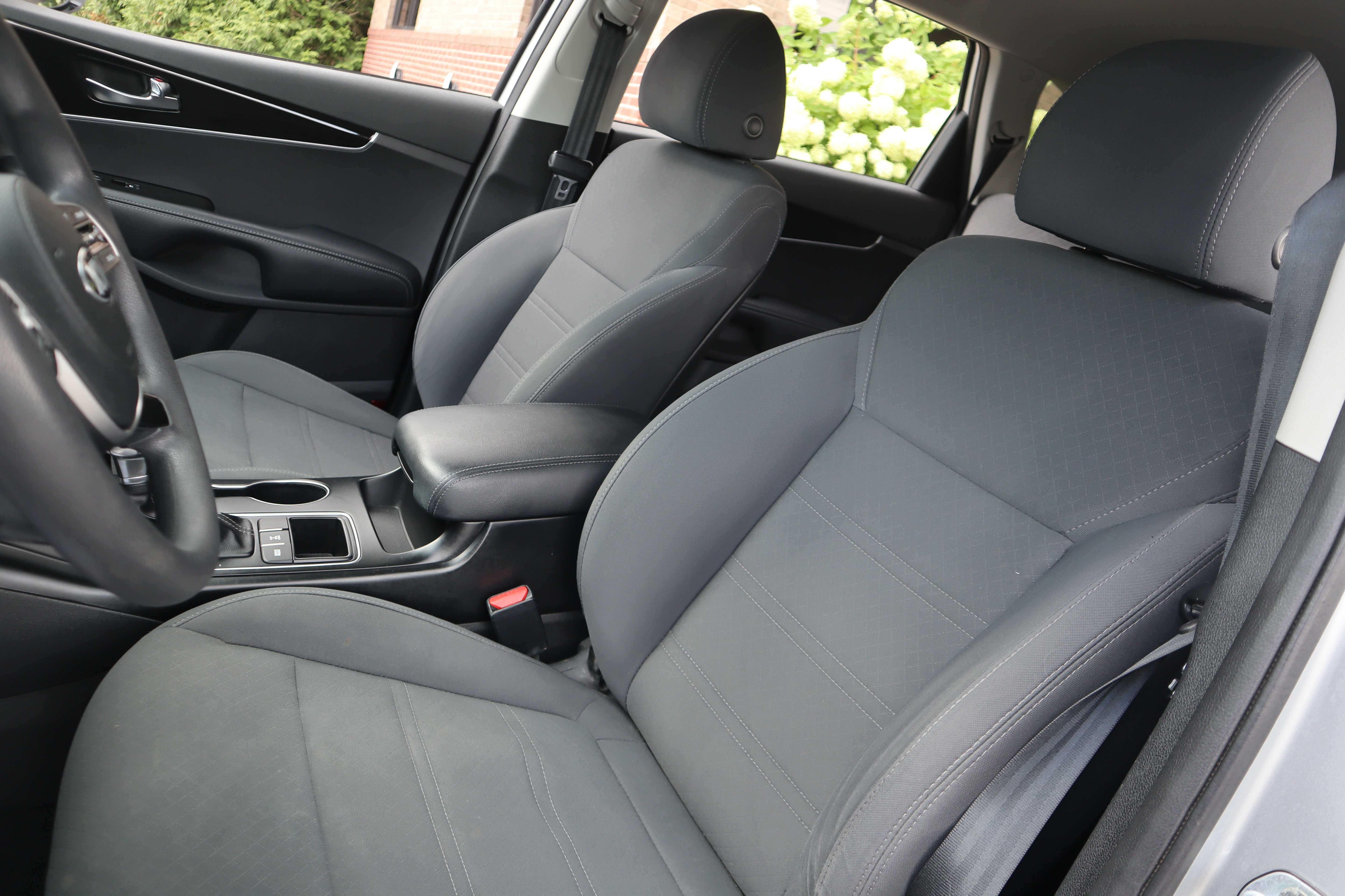 Used 2019 Kia Sorento AWD V6 image 24