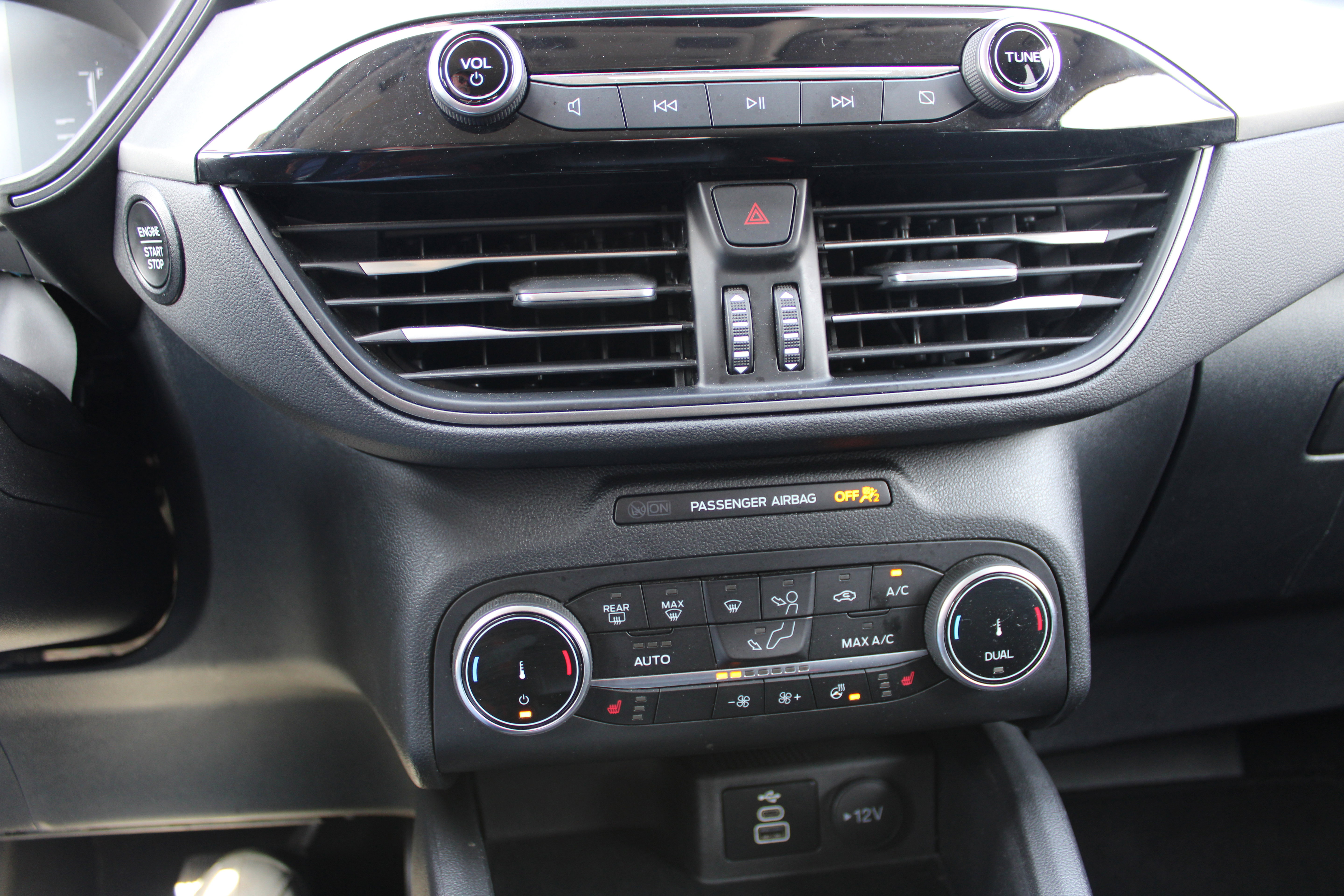 Used 2024 Ford Escape Active w/ Cold Weather Package image 21