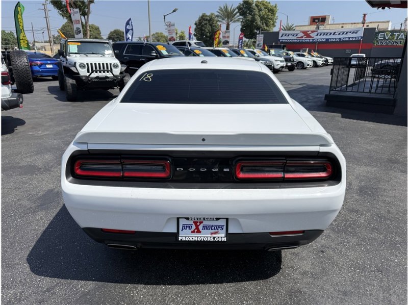 Used 2019 Dodge Challenger SXT image 13