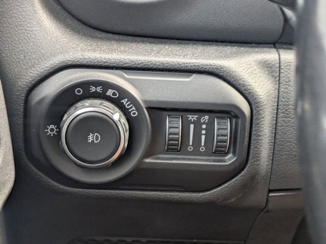 Used 2021 Jeep Wrangler Unlimited Sahara AWD/4WD image 23