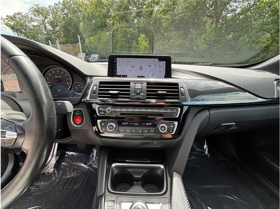 Used 2020 BMW M4 Convertible w/ Competition Package RWD image 11