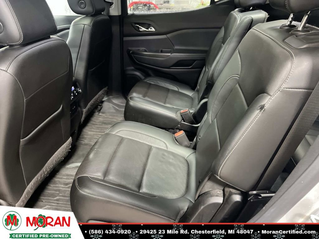 Used 2020 GMC Acadia SLT w/ Driver Alert Package II image 13