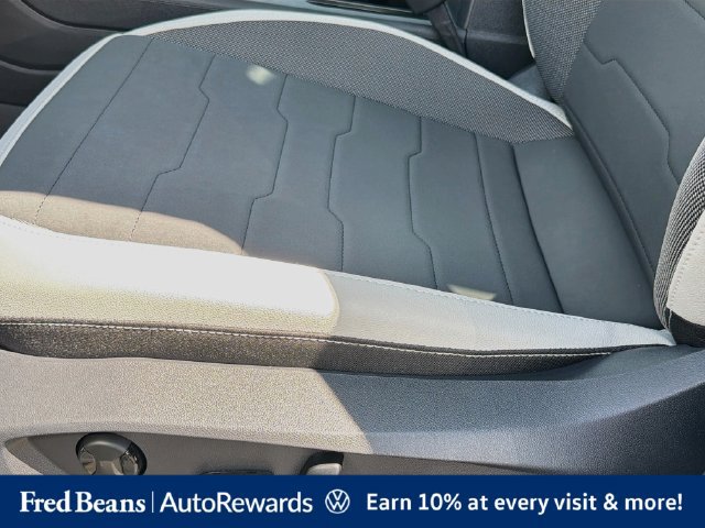 New 2026 Volkswagen Taos SE AWD/4WD image 21