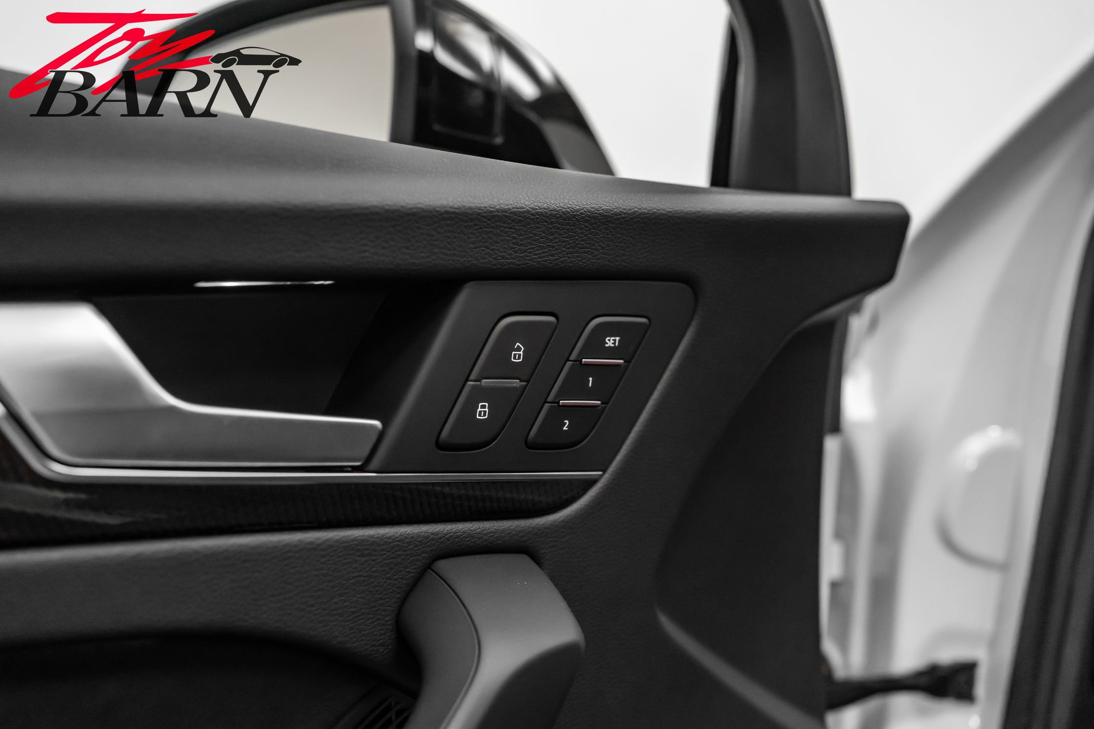 Used 2024 Audi SQ5 Prestige image 22