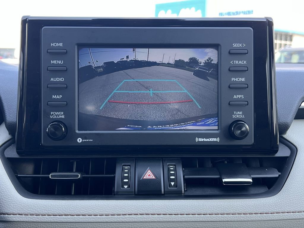 Used 2022 Toyota RAV4 XLE Premium image 17