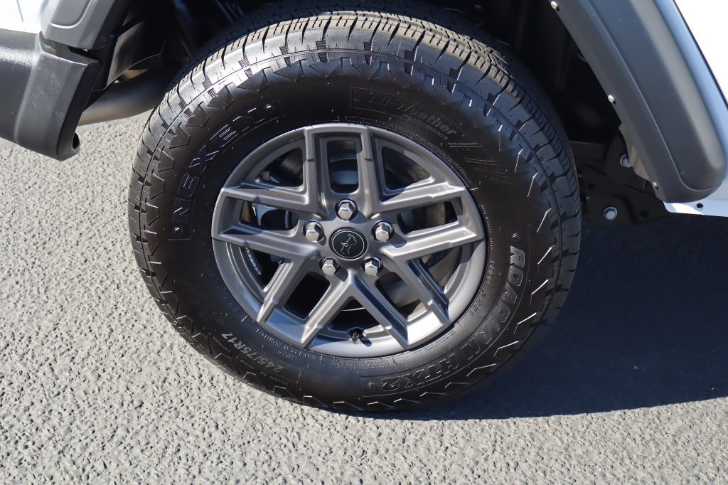 Used 2025 Jeep Wrangler Unlimited Sport AWD/4WD image 11