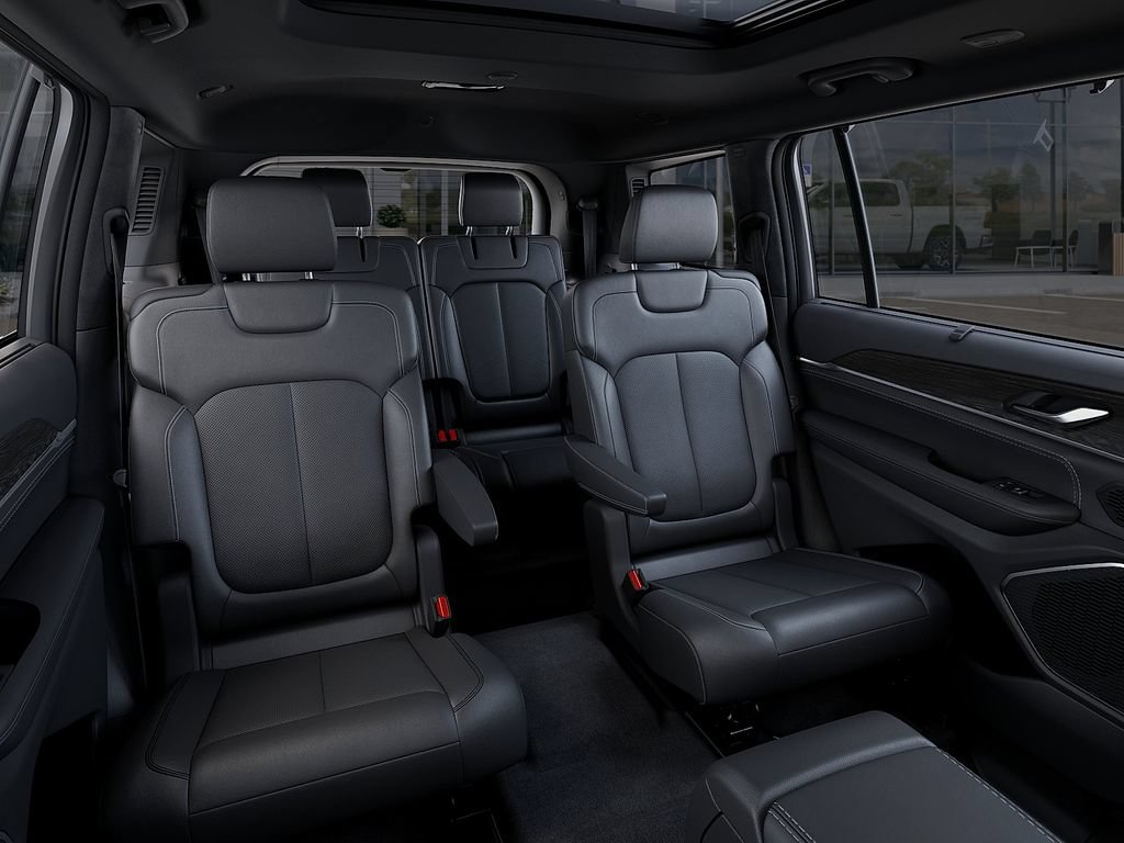 New 2025 Jeep Grand Cherokee L Overland w/ Advanced Protech Group III AWD/4WD image 15