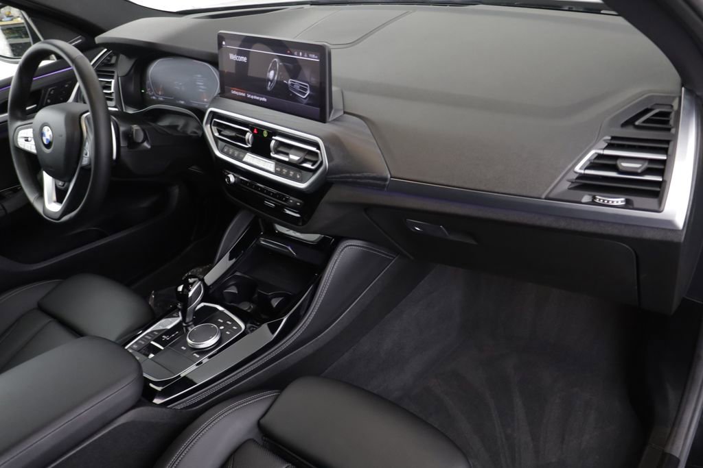Certified 2024 BMW X4 xDrive30i w/ Premium Package image 20