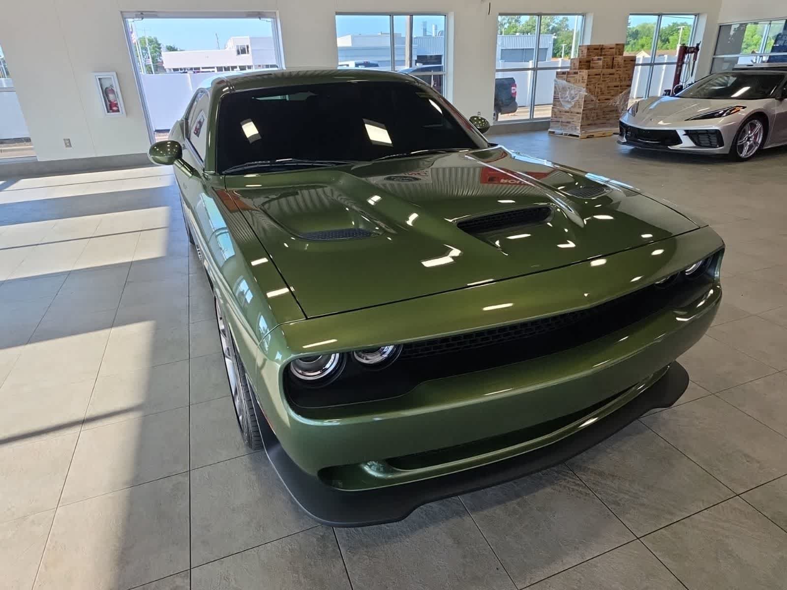Used 2021 Dodge Challenger R/T Scat Pack RWD image 4