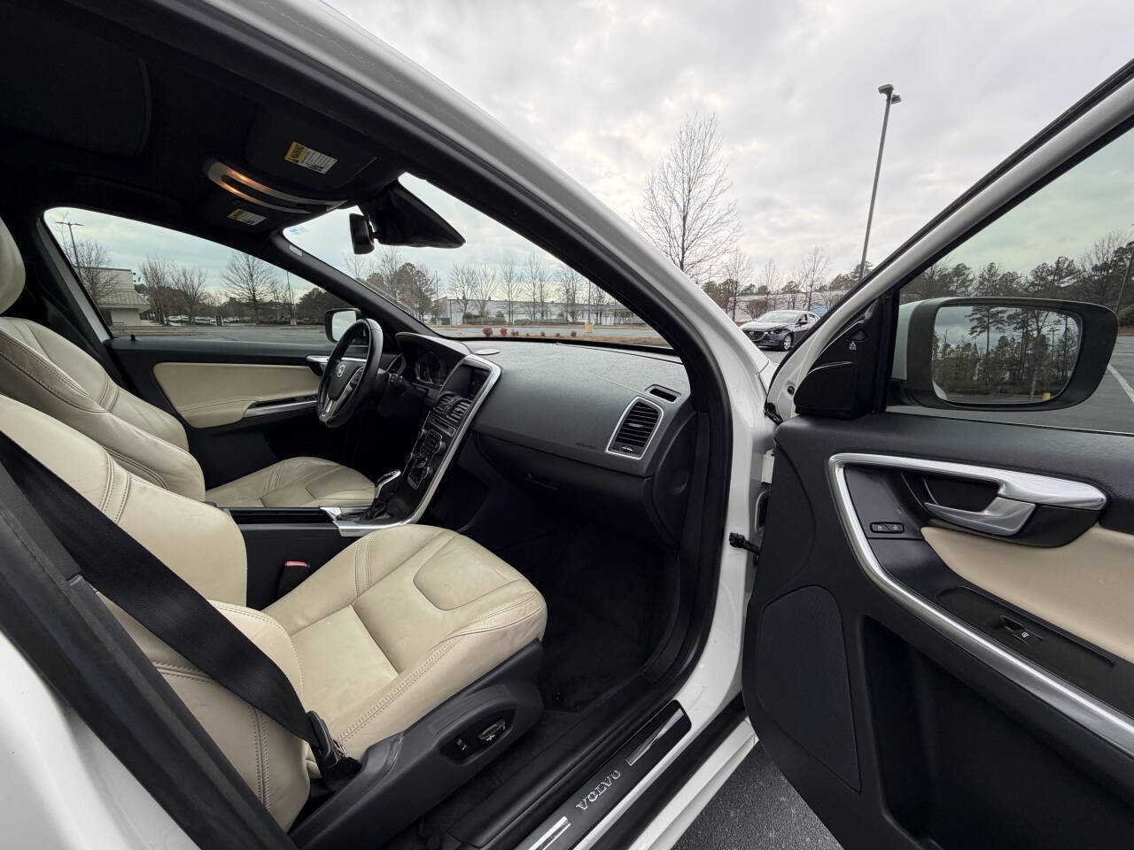 Used 2015 Volvo XC60 T5 Premier Plus FWD image 19