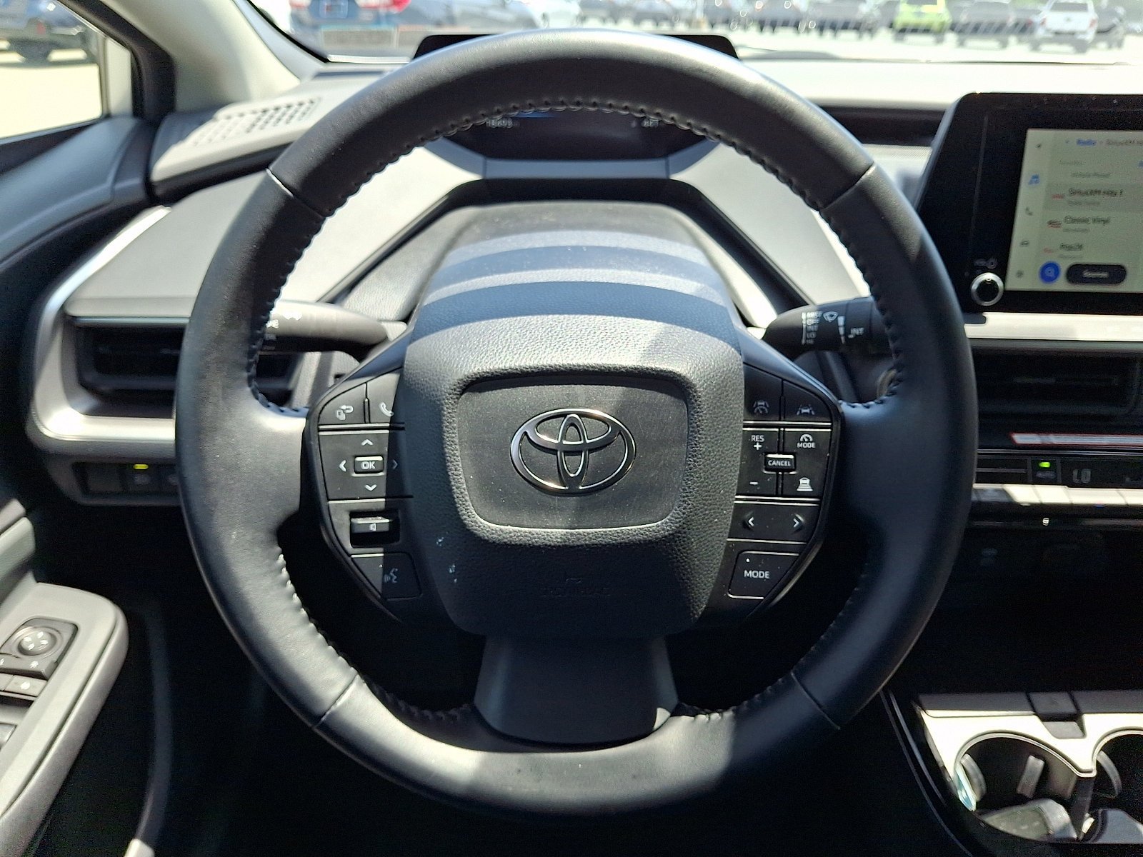 Used 2025 Toyota Prius LE FWD image 20